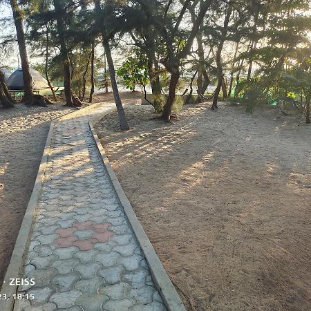 His Grace Sea View Cottages - Private Beach At Malpe อูดุปปี ภายนอก รูปภาพ