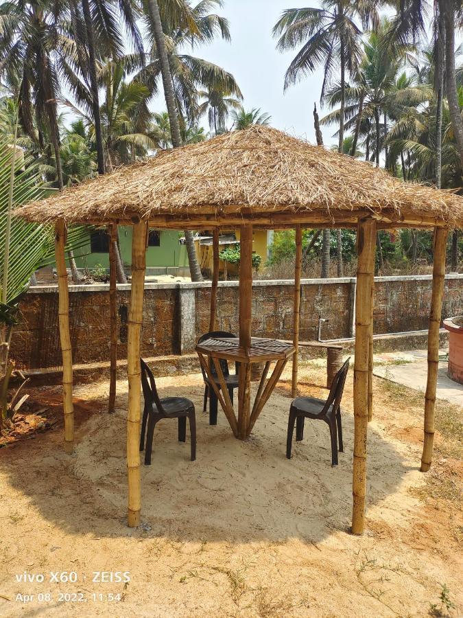 His Grace Sea View Cottages - Private Beach At Malpe อูดุปปี ภายนอก รูปภาพ